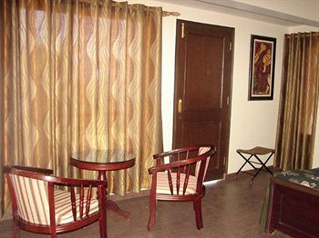 Hotel Emerald Heights Масурі Екстер'єр фото