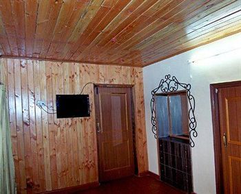 Hotel Emerald Heights Масурі Екстер'єр фото